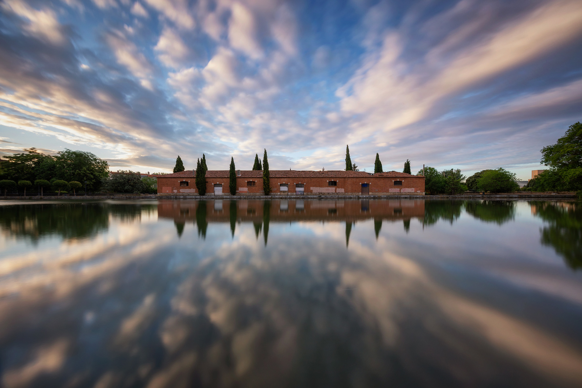 Dársena del Canal de Castilla